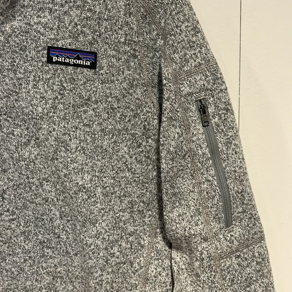 Patagonia Fleece 🏔️ - Picture 2 of 4